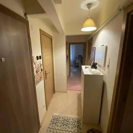 Cicekci De Misafir Odasi *